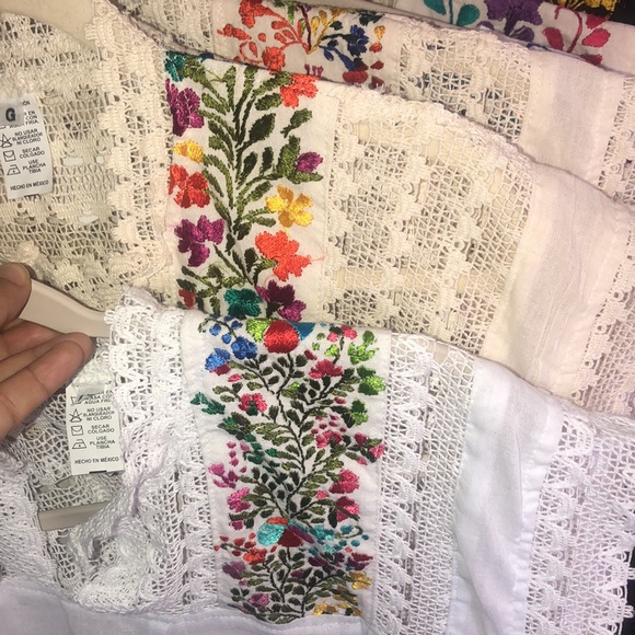 New Mexican Floral Embroidered Blouse Crochet Back - Picture 8 of 10